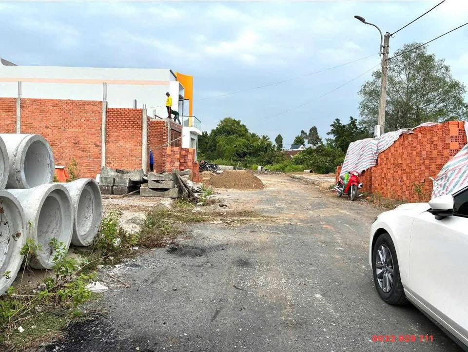 Bán đất 91.9m² có sẵn 91,9m² thổ cư ngang 5m giá 960 triệu tại Đường 14 tháng 9 Phường Thanh Đức