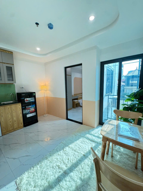 (Cực Hot) Căn hộ 1N1K cao cấp 35m2 ở 141 Quan Nhân - Máy giặt riêng - Ở được 4 người - Nhận xe điện