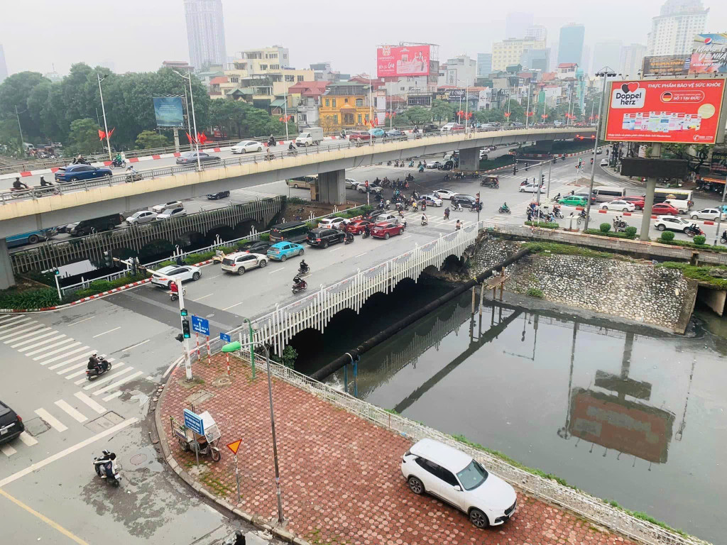 Cho thuê nhà số 1 Trần Duy Hưng , Trung Hoà Cầu Giấy Hà Nội