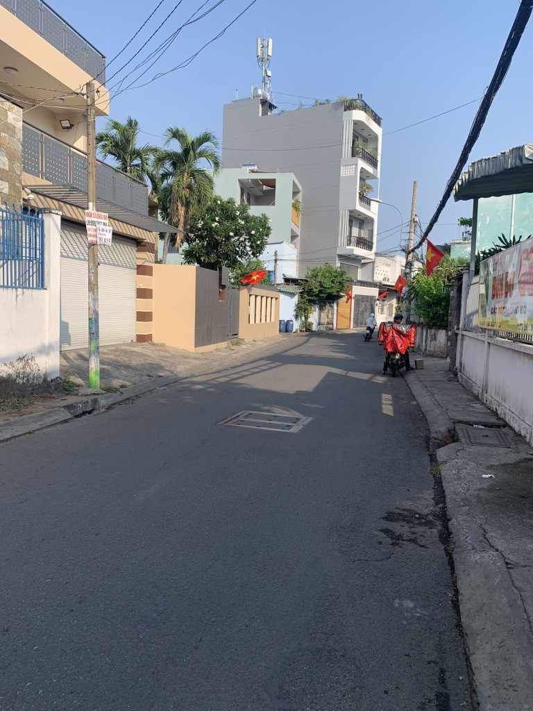 TRUNG TÂM LINH CHIỂU, NHÀ MẶT TIỀN SÁT HOÀNG DIỆU 2 - ĐẠI HỌC NGÂN HÀNG - 102 M2 - CHỈ 16.x TỶ TL.