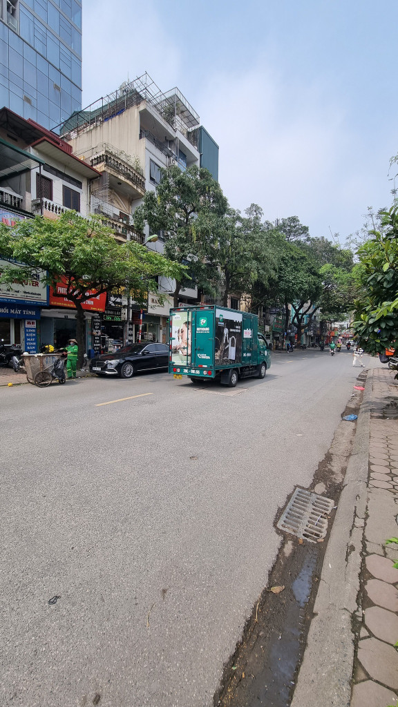 PHÂN LÔ VỈA HÈ - KINH DOANH ĐA DẠNG - TRUNG TÂM QUẬN CẦU GIẤY - 20  TỶ