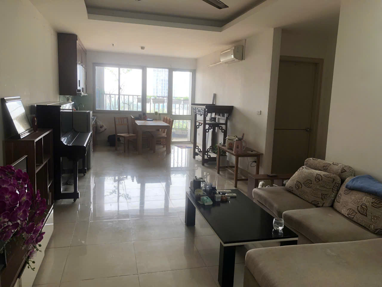Cho thuê : cho thuê căn hộ 17 tố hữu  Dt 85m2xtầng 7, 2 ngủ 2 vs  ,ban công ,giá thuê 12 triệu tháng