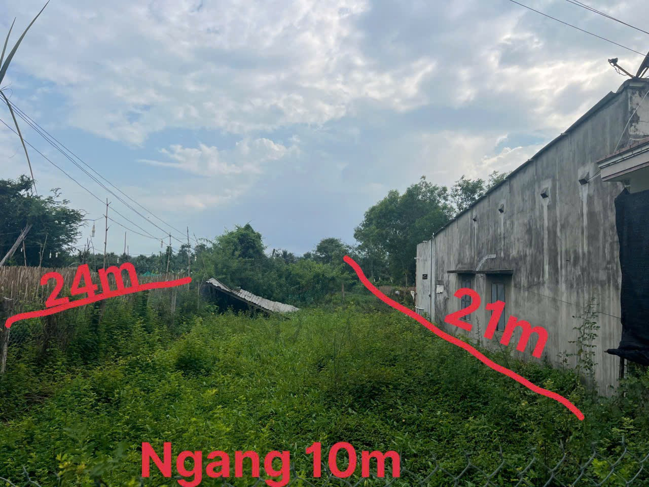Cc gủi bán 229m2 giá 2tỷ2