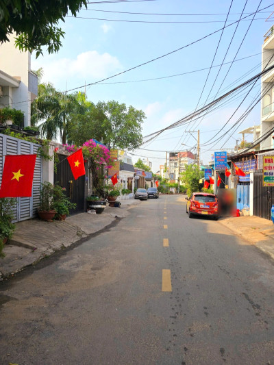 Nhà Phố 2 Mặt Hẻm Ô Tô – 104m² –– Cho Thuê 7tr/Tháng – Gần Chợ Tăng Nhơn Phú A Thủ Đức Chỉ 5 tỷ