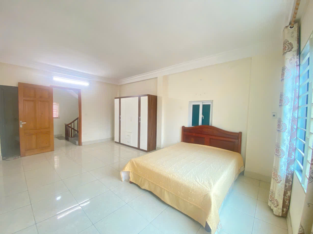 Chỉ Hơn 7 Tỷ – Nhà 5 Tầng Nam Dư, Mặt Tiền Rộng, Cách Ô Tô 20m – Móng 7 Tầng lh 0817606560