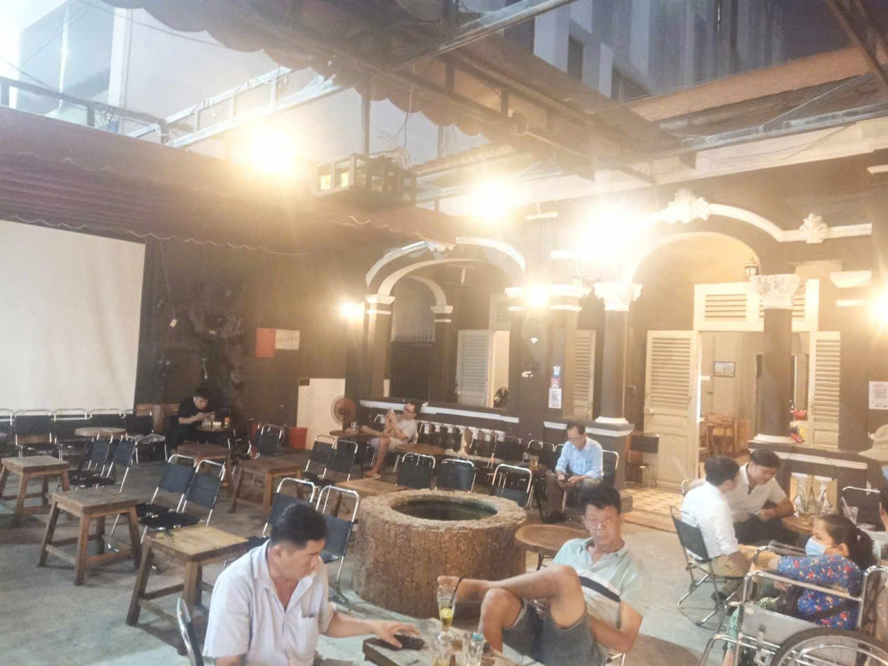 BÁN NHÀ MẶT PHÔ NGANG HIẾM ( 12M X 33M ) 347M2 ,LÊ QUANG ĐỊNH, P11, BÌNH THẠNH, GIÁ 90 TỶ