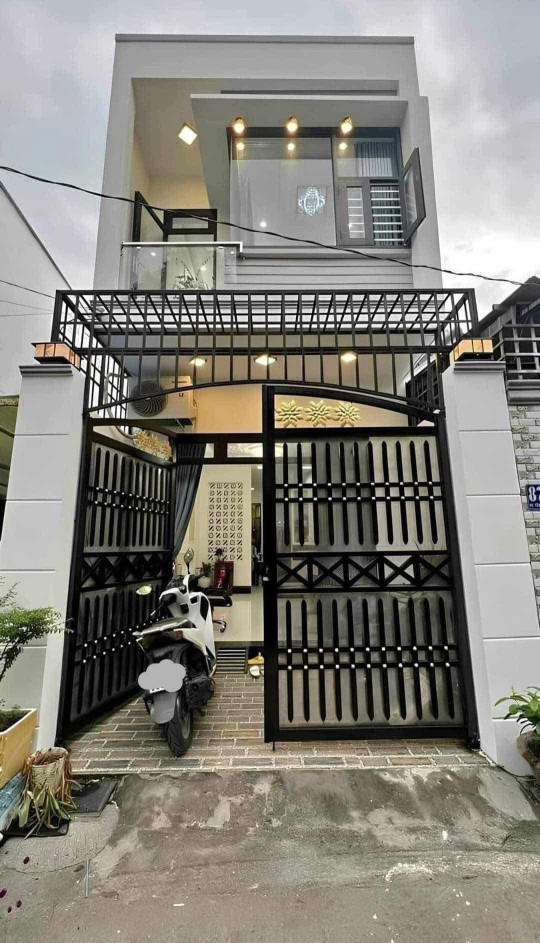 Chủ rao bán gấp nhà Bình Chánh, gần chợ, đất full thổ cư, SHR, LH:0902958672