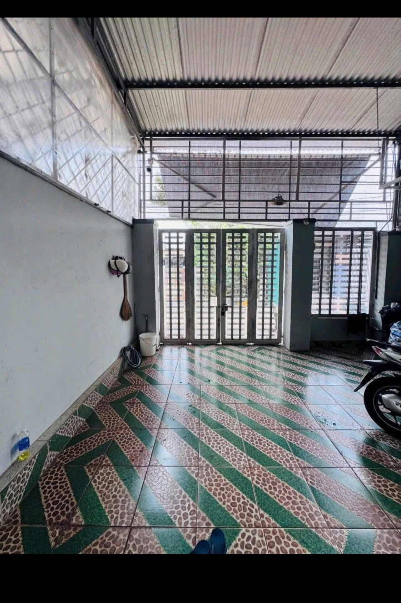 CHO THUÊ NHÀ 2PN FULL NỘI THẤT - HẺM 19/05

📍 Vị trí: Hẻm 19/05, TP. BMT
Cách chợ Y Nuê ∼700m, Bệnh viện Vùng 2km
Hẻm lớn, ô tô né nhau thoải mái