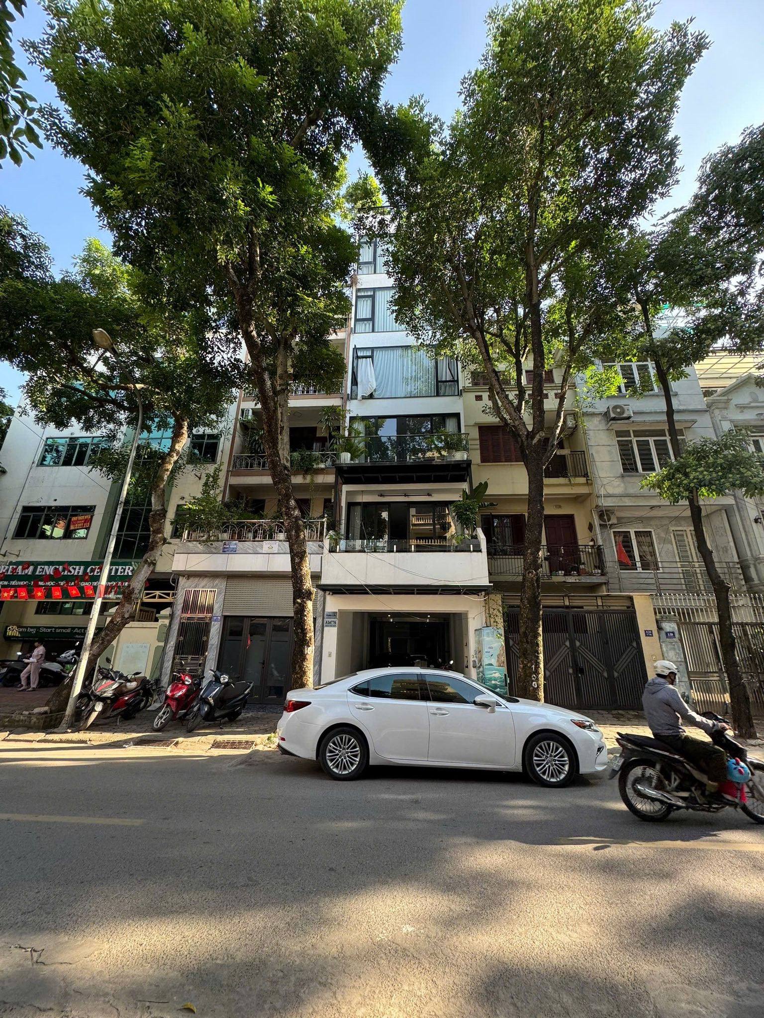 BÁN NHÀ LK MẶT PHỐ BẠCH THÁI BƯỞI. 100M2 - 7 TẦNG. THANG MÁY.