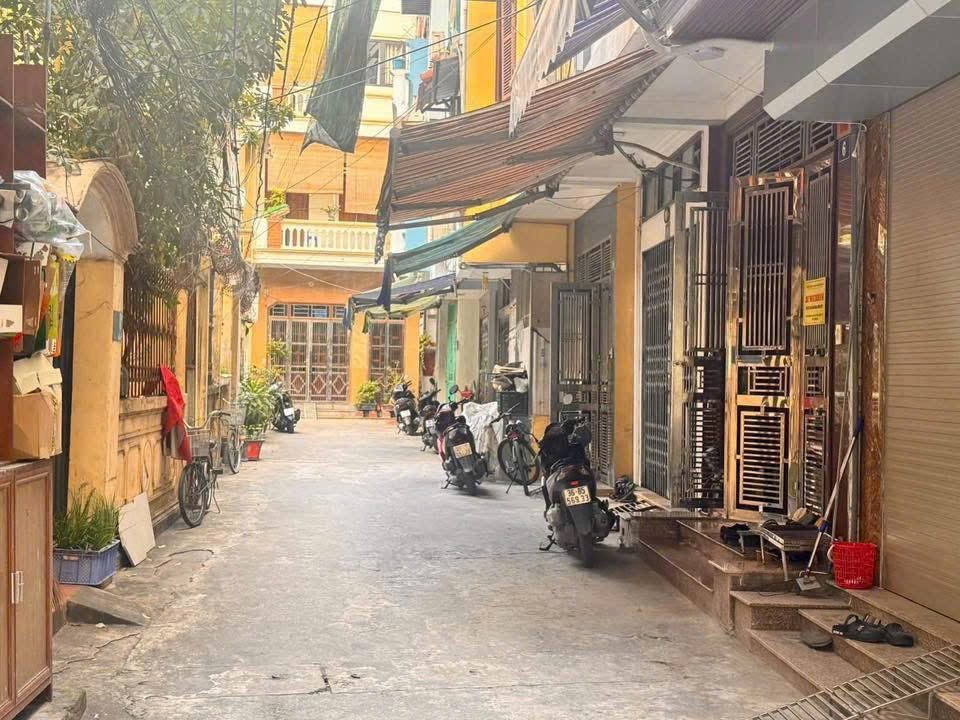 Trung tâm Văn Quán Hà Đông , ô tô đỗ cửa , nhà 4 tầng , giá hơn 7 tỷ