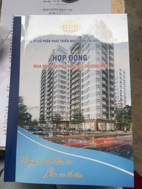 Bán căn hộ view đẹp cả hiện tại và tương lai không bị che chắn bới dự án khác:
Căn 14.14 CCU Phước Long A, chủ đầu tư HUD.
Căn góc số 14, tầng 14. View sông, cửa biển.
Nhìn Đảo Hoa Sen, sông Quán Trường, cầu Bình Tân
DT: 68,11m2
Giá bán: 3,2 tỉ.