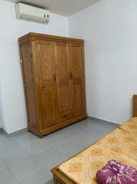 BÁN CĂN HỘ 
Căn tầng 2 - diện tích 62,7m2 
Toà CT6 Khu Vĩnh Điềm Trung - TP. Nha Trang
• Nội thất cơ bản
• Hướng cửa: Đông Nam
• Pháp lý: Sổ hồng sang tên ngay

 Giá bán: 1tỷ 7