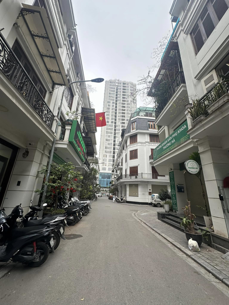 BÁN GẤP NHÀ THANH XUÂN, PHÂN LÔ VỈA HÈ OTO TRÁNH KINH DOANH VP, MẶT TIỀN RỘNG 7TẦNG TM, 28.XTỶ