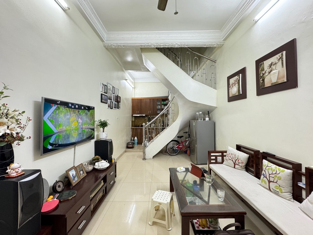 NHÀ THANH XUÂN – PHÂN LÔ BÀN CỜ – 4 TẦNG – GARA Ô TÔ – NGÕ THÔNG – KINH DOANH VĂN PHÒNG