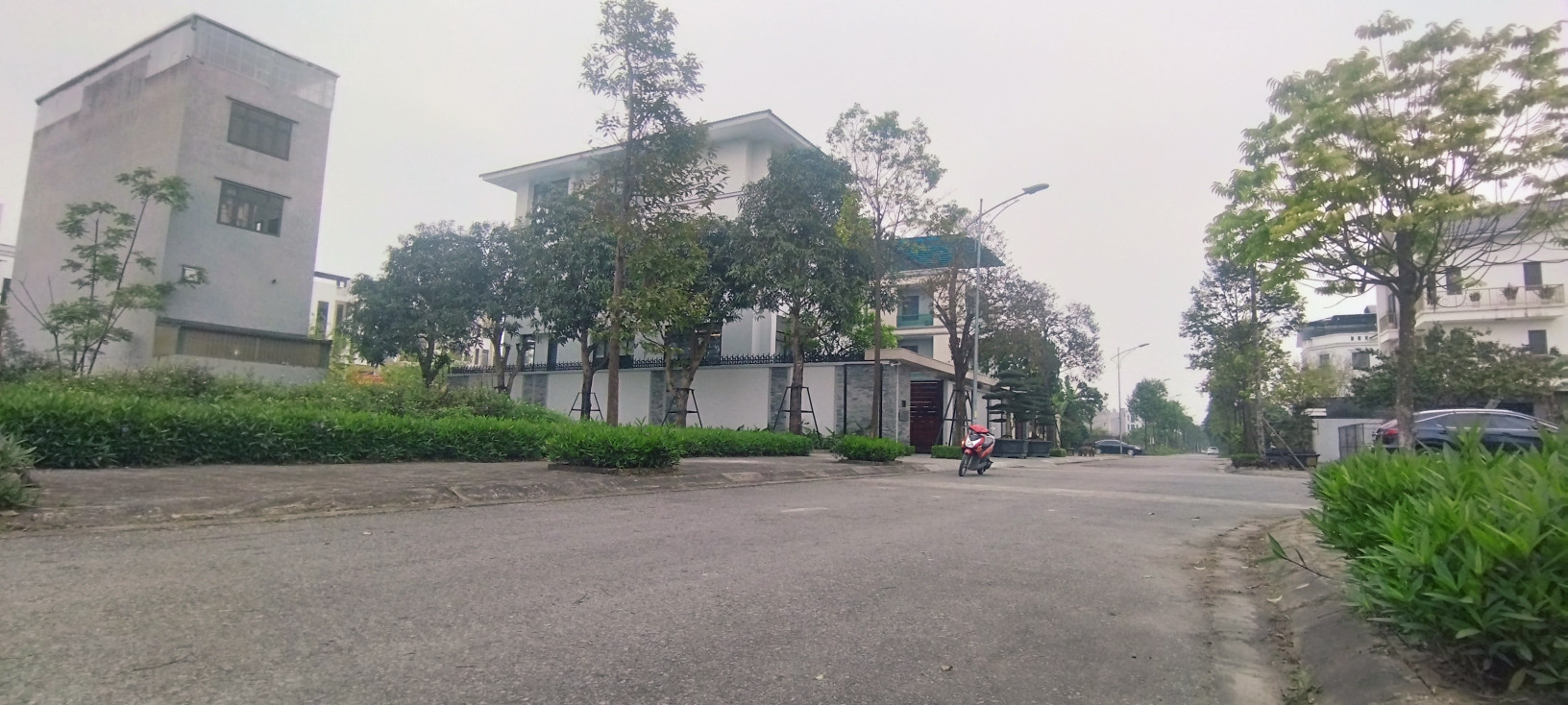 Bán Nhà Phân Lô Giá rẻ bất ngờ 70m2 - 6 TầngTM,View Xanh Nội Thất nhập