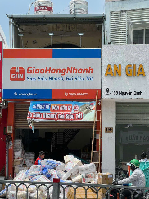 Cần bán gấp nhà xây kiêng cố 2 mặt tiền Nguyễn Oanh và MT hẻm 2m. p. 17, GV