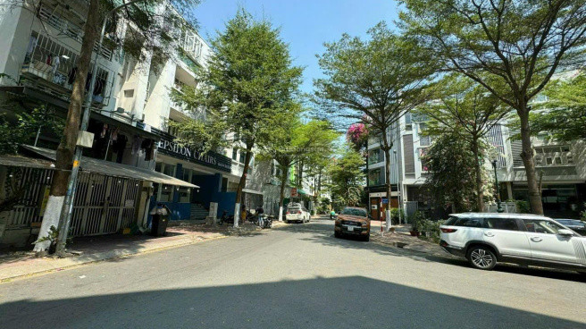 Cần tiền bán gấp đất MT KDC Kim Sơn đường số 2 100m2 7,5 tỷ SHR
