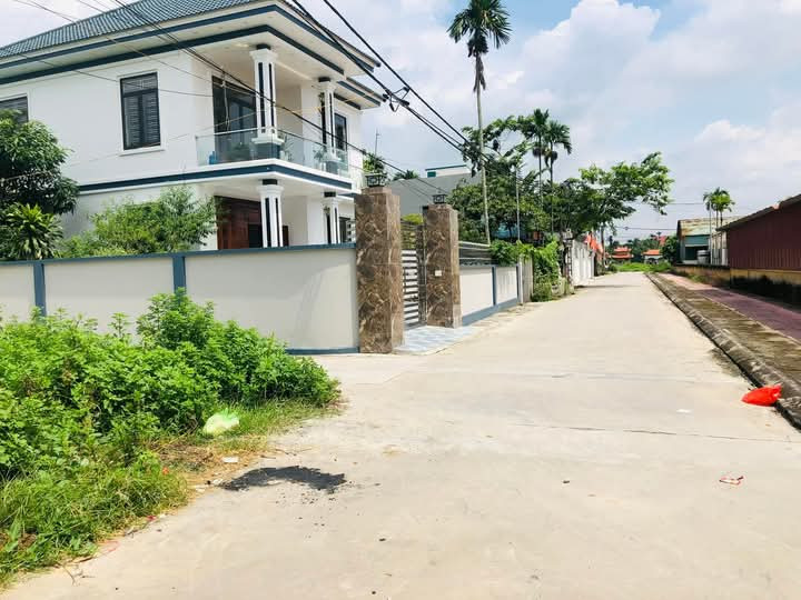 Chính chủ Cần bán lô đất hơn 151 m2 lô góc tại cạnh trường Kim Liên  - TT Phú Thái giá rẻ