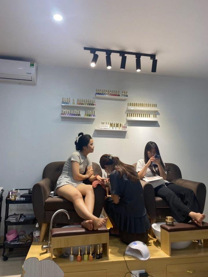 Cần sang nhượng lại spa ,nail,mi tại ngõ 18 định công thượng