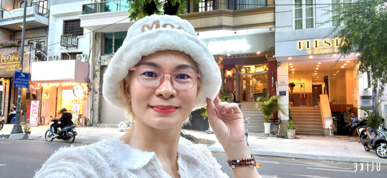 CHÍNH CHỦ MỘT ĐỜI CHƯA QUA ĐẦU TƯ - NGANG KHỦNG 19M*35M MẶT TIỀN XE HƠI ĐƯỜNG NGUYỄN TRÃI, P. NGUYẼN CƯ TRINH, QUẬN 1