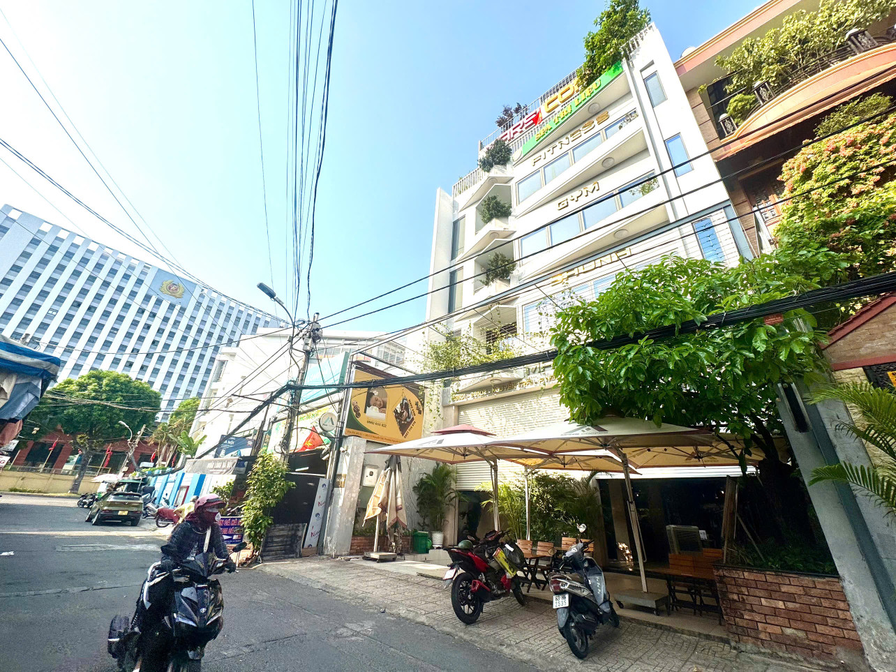 NGANG LỚN 19M*35M MẶT TIỀN KINH DOANH ĐƯỜNG NGUYỄN TRÃI, QUẬN 1 - GIANG GIANG:0901611116