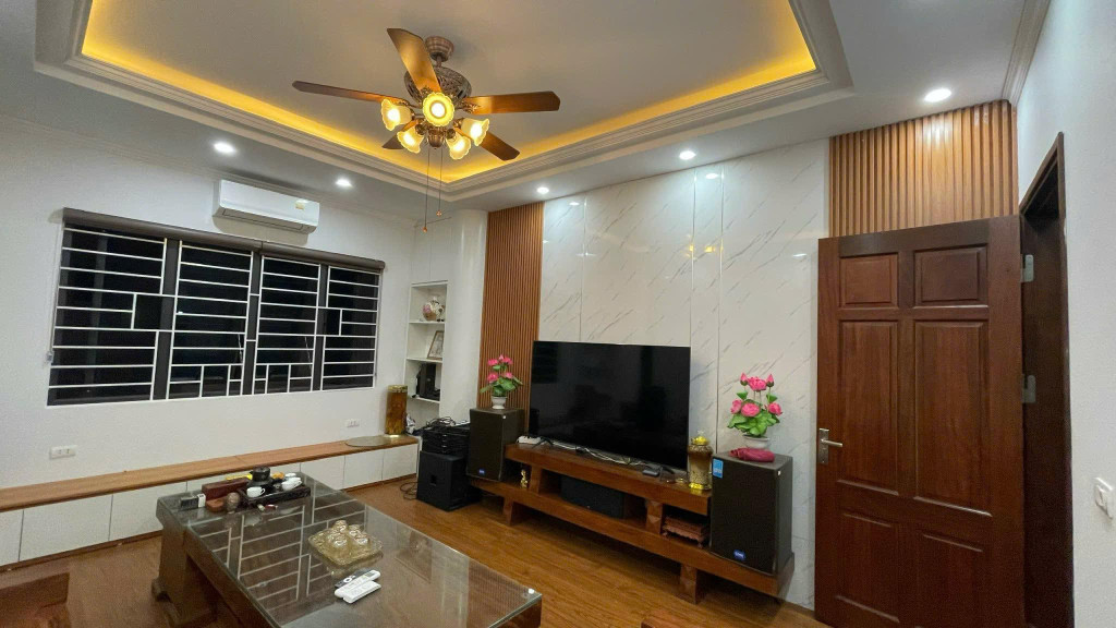 BÁN NHÀ NGÕ KHƯƠNG ĐÌNH Ô TÔ ĐỖ NGÀY ĐÊM – THANG MÁY – 61M2 - 6 TẦNG- HƠN 15 TỶ