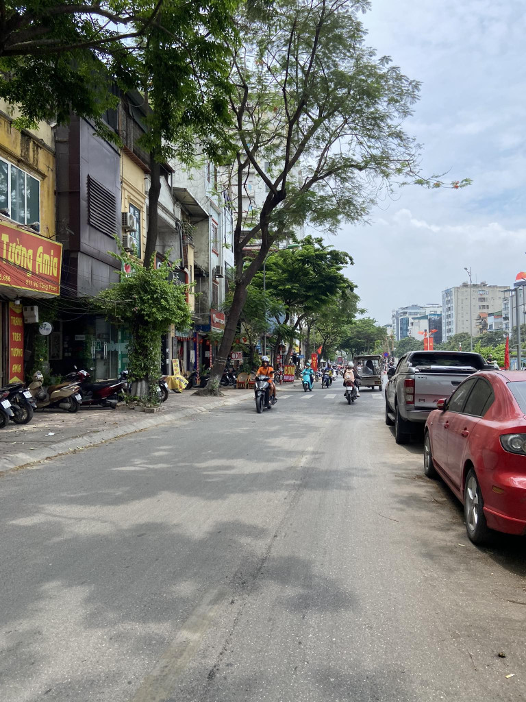 Bán nhà riêng phố Khương Trung - Thanh Xuân, 60m2 mt 5m, oto qua nhà - GIÁ TỐT