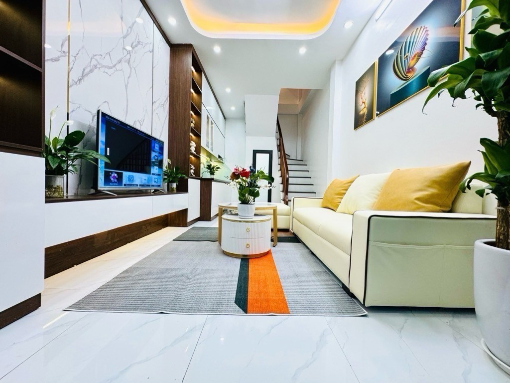 NHÀ 5 TẦNG TRUNG TÂM THANH XUÂN – GẦN PHỐ - THOÁNG ĐẸP - SỔ ĐỎ CHÍNH CHỦ