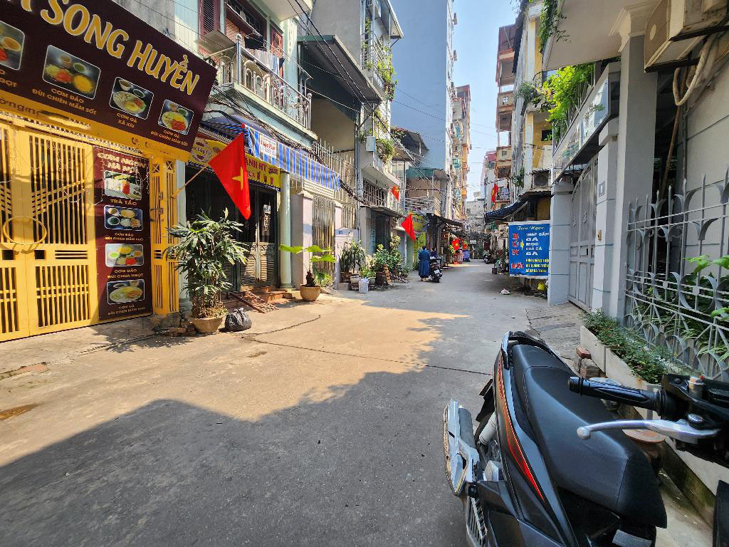 🏡 Chỉ 12.9 Tỷ - Nhà Phân Lô VIP Hoàng Đạo Thành - Cách Phố Lớn Vài Bước Chân