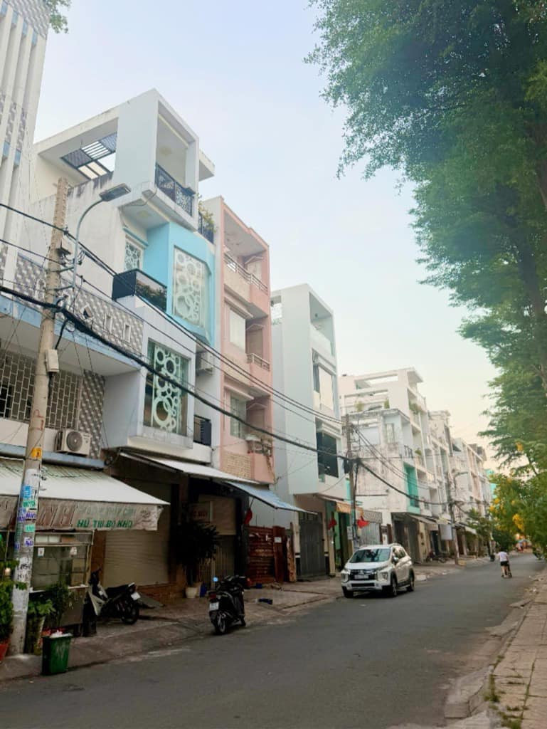 TÒA NHÀ MẶT TIỀN KINH DOANH SIÊU PHẨM - KHU TÊN LỬA - 5 TẦNG MỚI ĐẸP KIÊN CỐ - 72M2 - CHỈ 11.7 TỶ