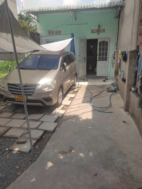 CHÍNH CHỦ BÁN GẤP  3,6 TỶ MUA ĐẤT TẶNG NHÀ CẤP 4  NGAY TRUNG TÂM BÌNH NHÂM, THUẬN AN