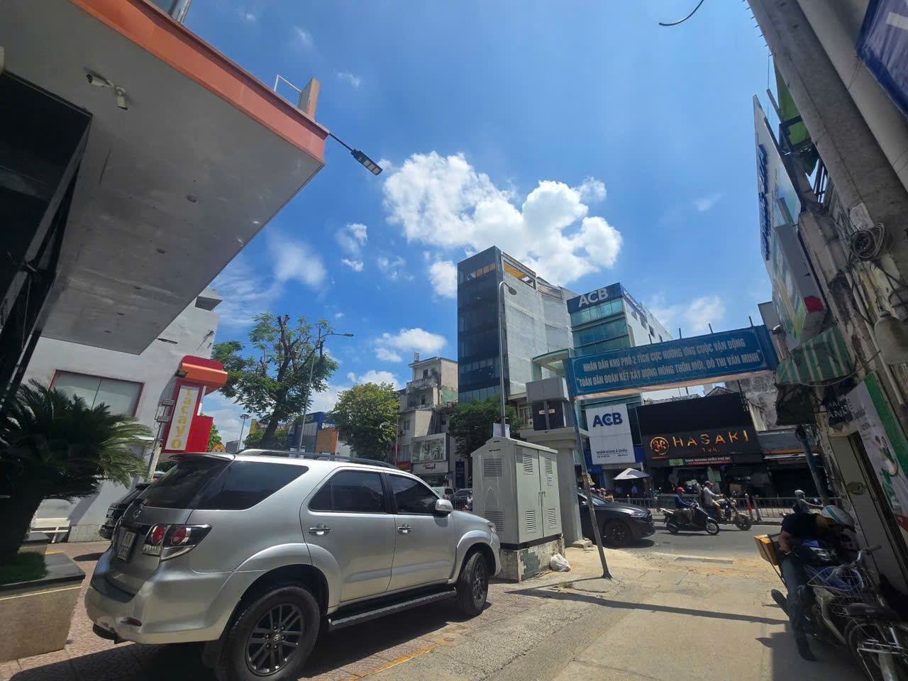 SIÊU PHẨM CHÍNH CHỦ - THẦY ĐI ĐỊNH CƯ - GẤP BÁN - NGAY HÀNG XANH - P17 BÌNH THẠNH - 60M2 - 5 TẦNG - BÁN 9.3 TỶ - TL