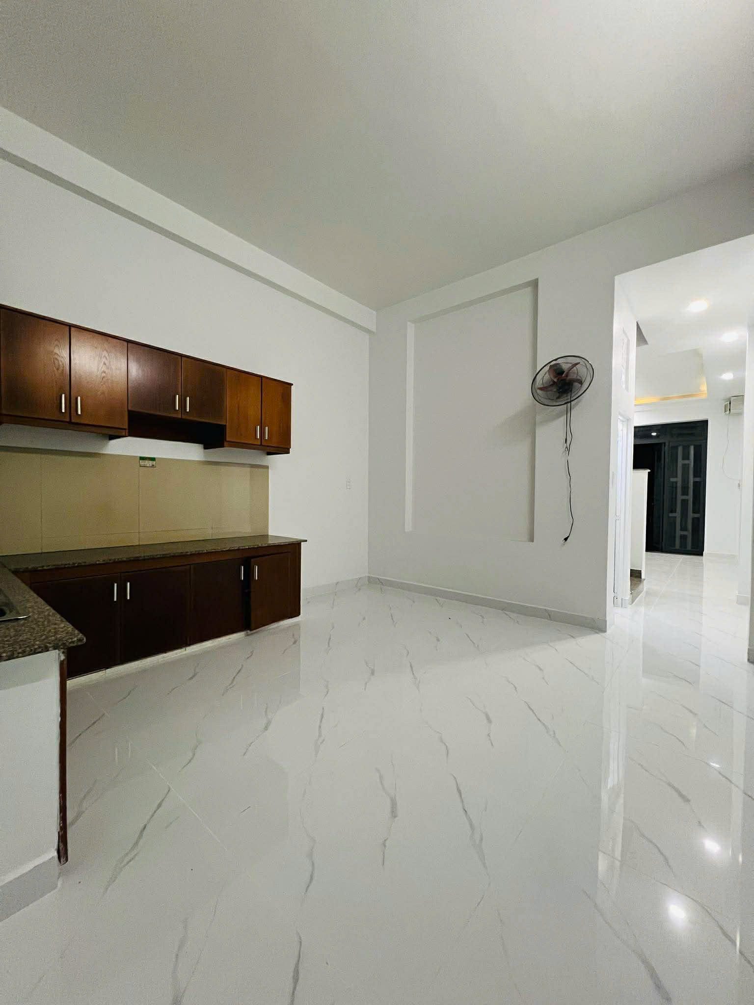 Bán nhà 2 lầu phường Long Thạnh Mỹ quận 9  giá chỉ 4ty6 thương lượng