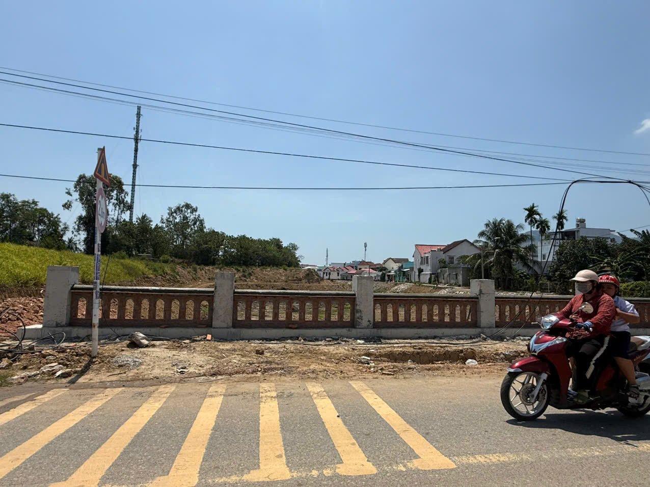 ⚡️Chủ Cần Bán Lô Thị Trấn Diên Khánh 

- Mặt đường nhựa Phan Chu Trinh giáp Ranh ( KĐT Nam Sông Cái ❤️ 🌠 
Diện tích: 113,2 m có 50m thổ ngang 5m4 🍀