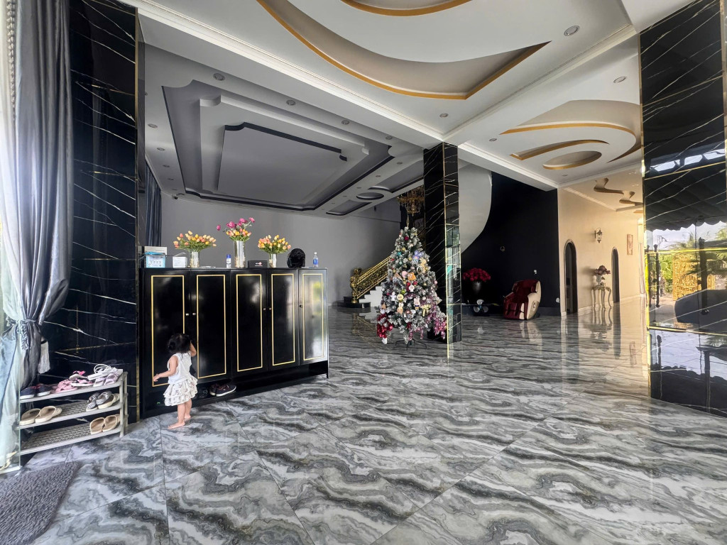 Bán Biệt Thự đẹp 1140m2  tại diên hòa giá rẻ 27 tỷ.