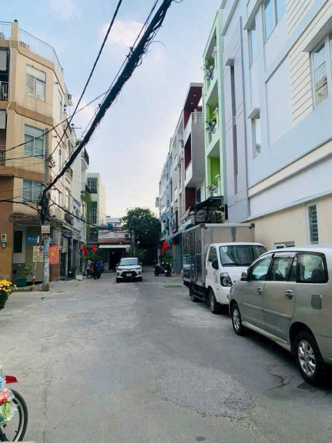 Bán nhà  HXH 6m Tân Kỳ Tân Quý - ngay Aeon Tân Phú, 4x13m, 4 Tầng - 4PN, 5.8  tỷ.