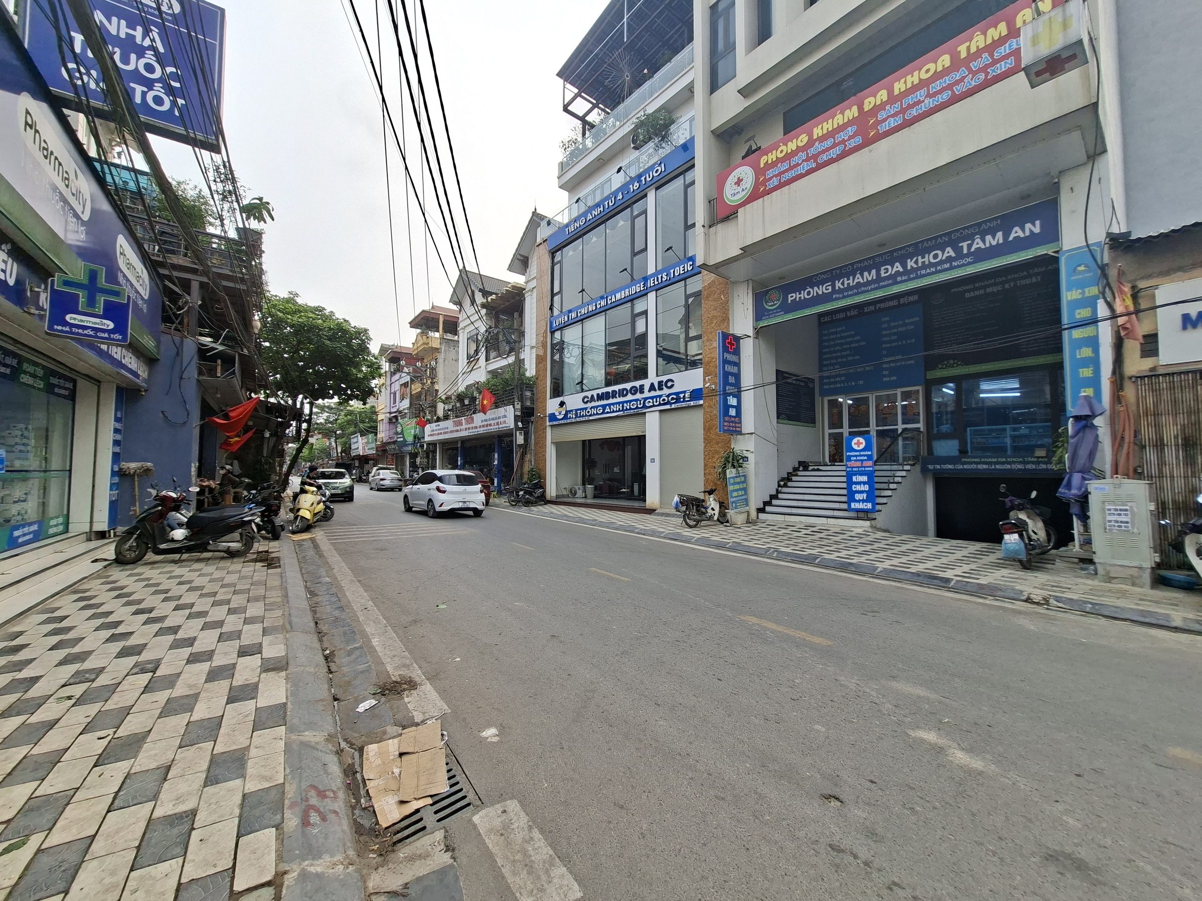 Mặt phố kinh doanh sầm uất ngày đêm - Cpor Điển,Hait Bối