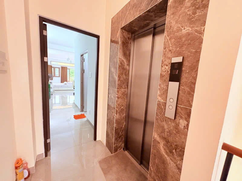 Bán nhà 2 Mặt tiền Lý Thái Tổ gần Nguyễn Thị Minh Khai - Q3, 3.5x22m, 5 T,5 PN, 33 tỷ.