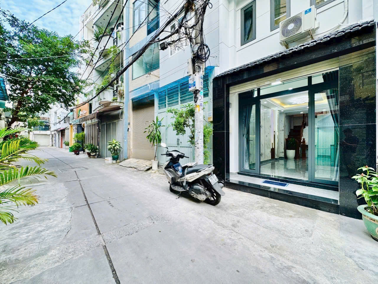 SIÊU PHẨM - HẺM 6M - CHÍNH CHỦ - PHAN XÍCH LONG - P3 PHÚ NHUẬN - 5 TẦNG HOÀN CÔNG ĐỦ - GẤP BÁN 8.05 TỶ - CÒN TL