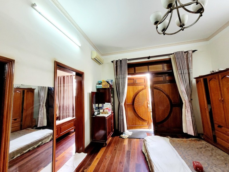 🏡 CỰC HOT ĐOÀN THỊ ĐIỂM PHÚ NHUẬN - HẺM XE HƠI 6M - NHÀ ĐẸP 5 TẦNG - DTS 162m2 - 4PN - CHỈ 3xx ĐỒNG