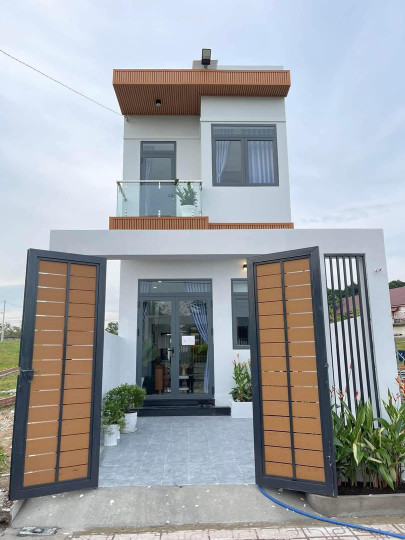Bán gấp nhà SHR đối diện chợ Bình Điền