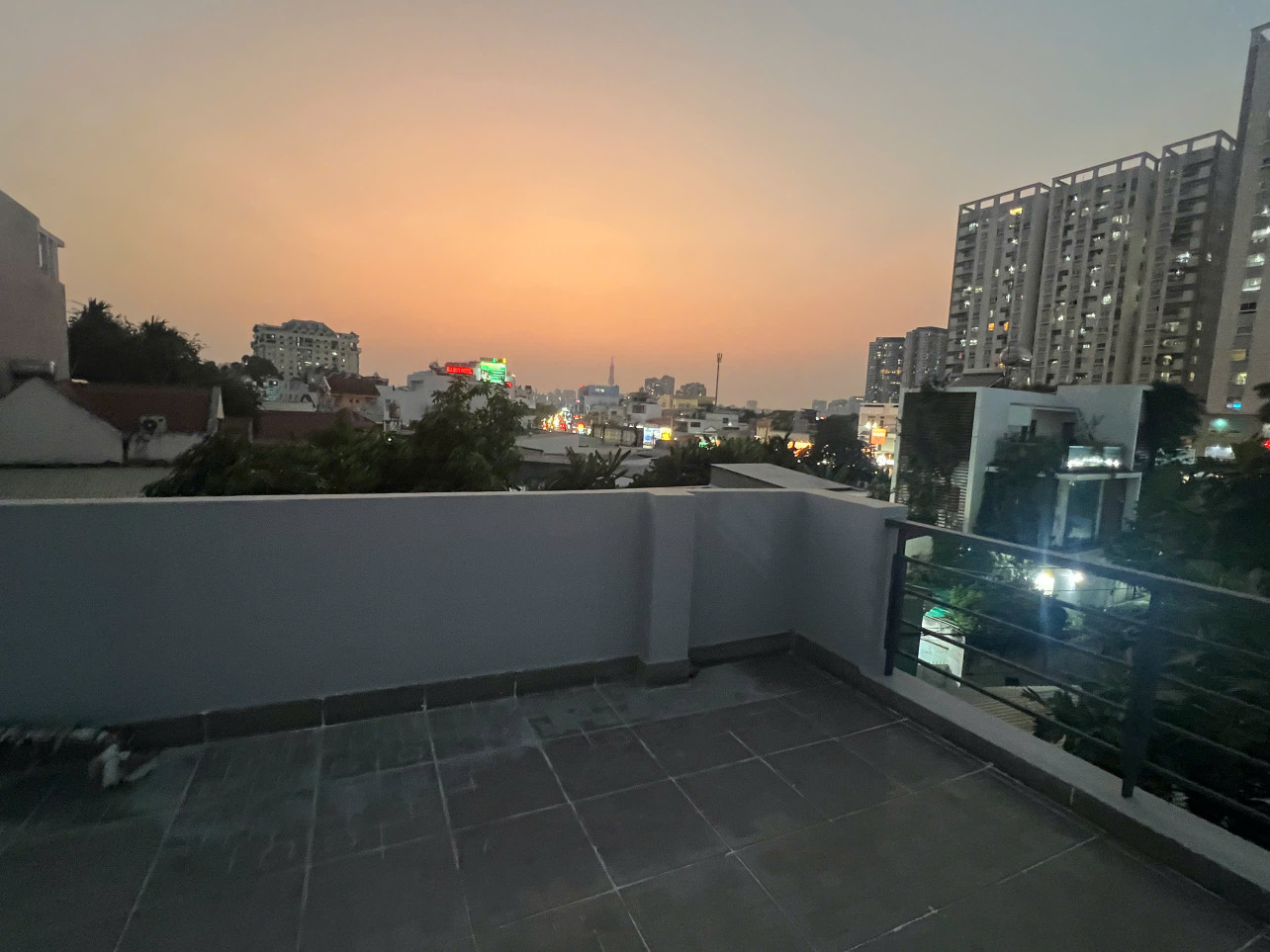 TPHCM,TP Thủ Đức(Q2 củ), 65m2,sát bên Lê Văn Thịnh 2 phút đi bộ,6,5 tỷ