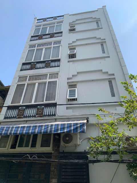 NHÀ ĐẸP Ở NGAY - HẺM XE TAỈ  - 6 TẦNG THANG MÁY - NỘI THẤT CAO CẤP
