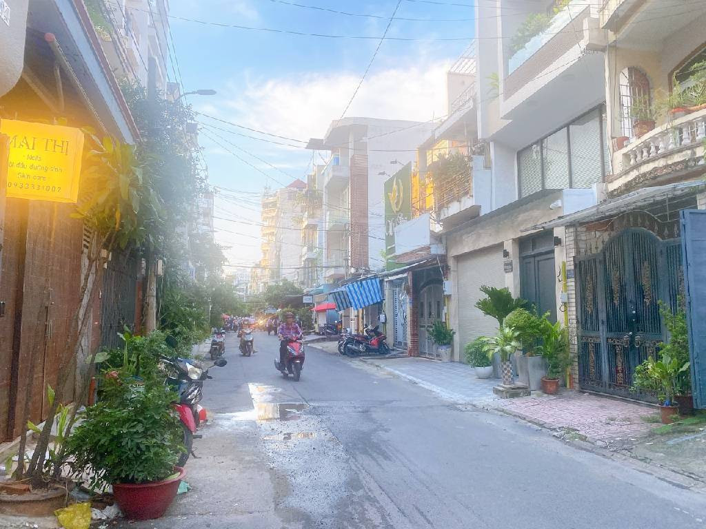 NHÀ 5 TẦNG BA THÁNG HAI – TRUNG TÂM QUẬN 10 – CHỈ 11 TỶ
