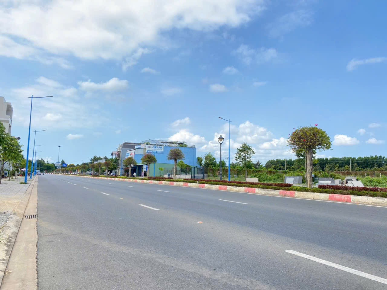 MẶT TIỀN ĐƯỜNG 3/2 ( NGUYỄN TẤT THÀNH NỐI DÀI ) TP BÀ RỊA