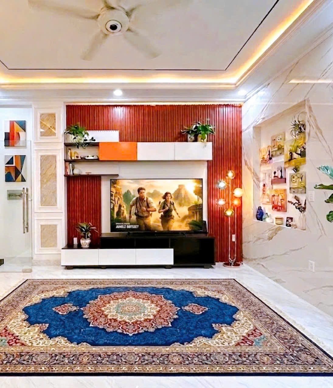 Nhà hẻm Ô tô Ba Tháng Hai – QUẬN 10 – 4.8 x 17m (80 m2) – 8 tầng thang máy – 29.5 tỷ