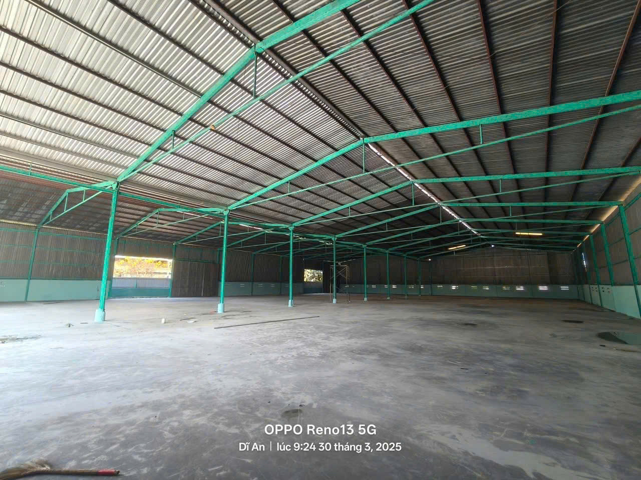 Cho Thuê Kho Xưởng 5.000m² Dĩ An - Bình Dương  Giá Chỉ 150 Triệu/Tháng  Xe Công 24/24, Liên hệ: Chothuexuongmiennam.com - 0366632092