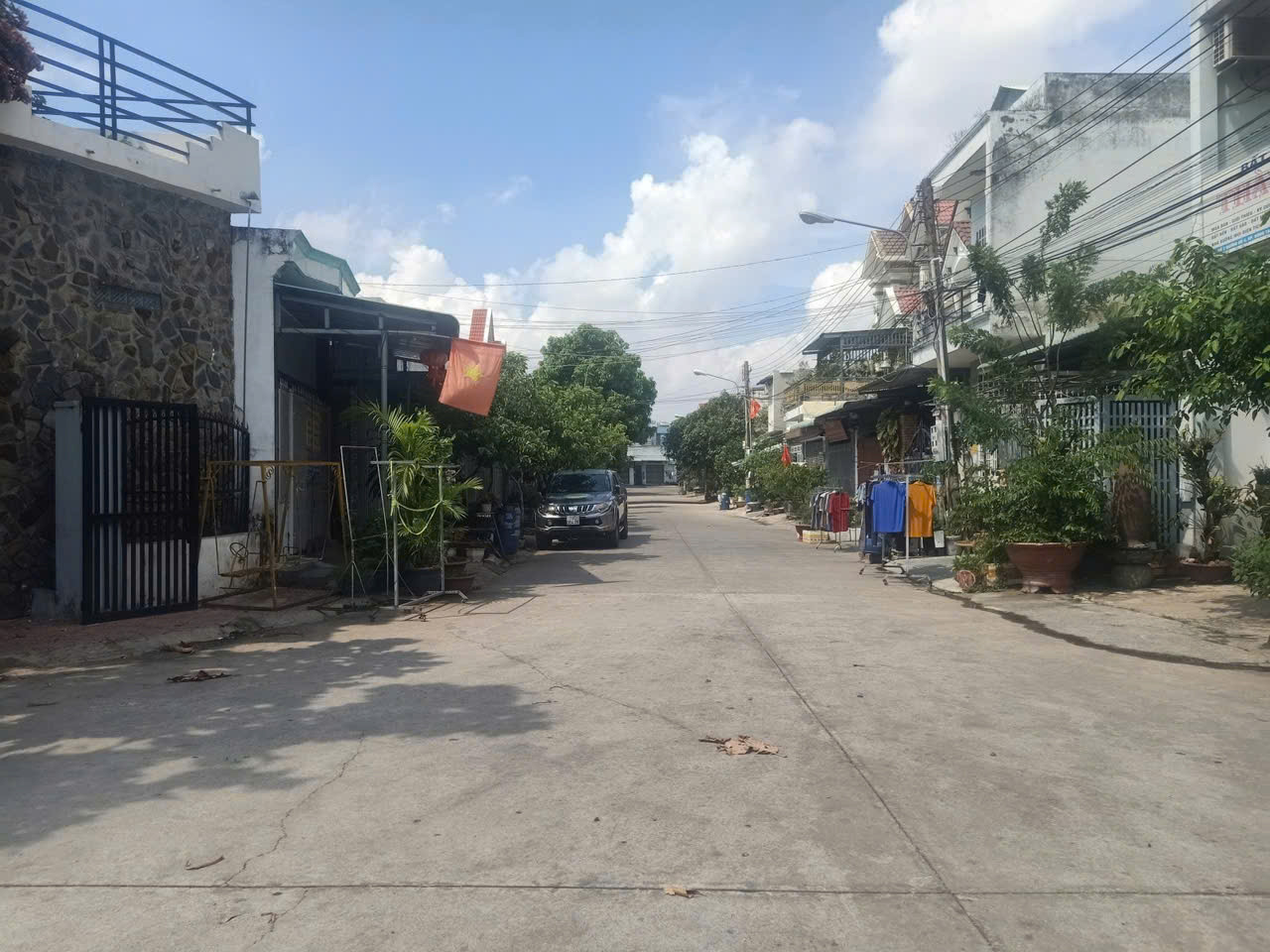 🔥 BÁN NHÀ 177M2 (4mx43m) – SÁT QL1K – GẦN THỦ ĐỨC – SỔ VUÔNG ĐẸP 
📍 Ngay trung tâm TP. Dĩ An – Sát vách Linh Xuân – Thủ Đức