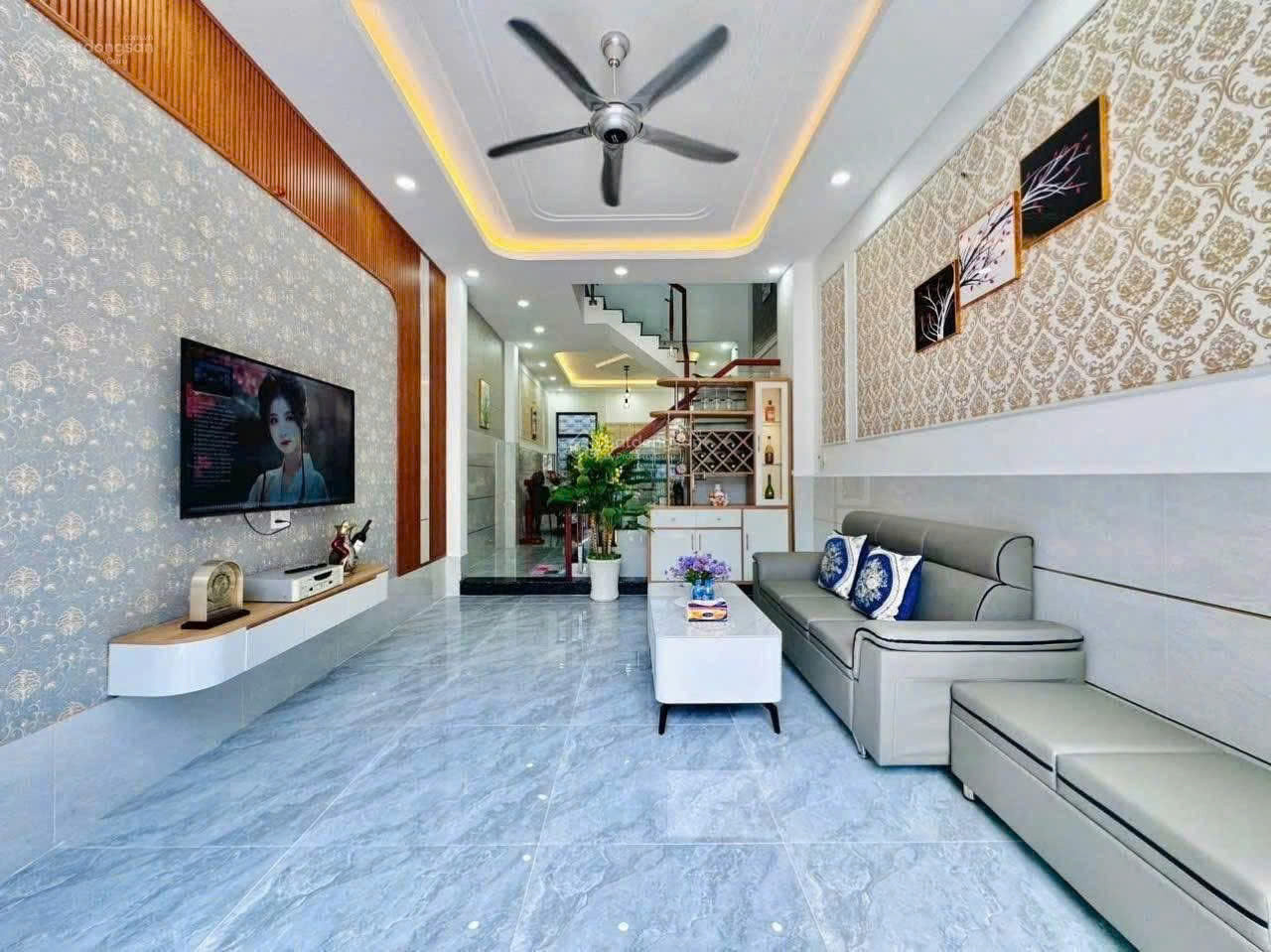 Cần bán nhà NGỘP 3 tầng Giá chỉ 2.25 TỶ ngay Chánh Nghĩa, Thủ Dầu Một, Bình Dương gần Coopmart, PHÙ HỢP ĐẦU TƯ CHO THUÊ