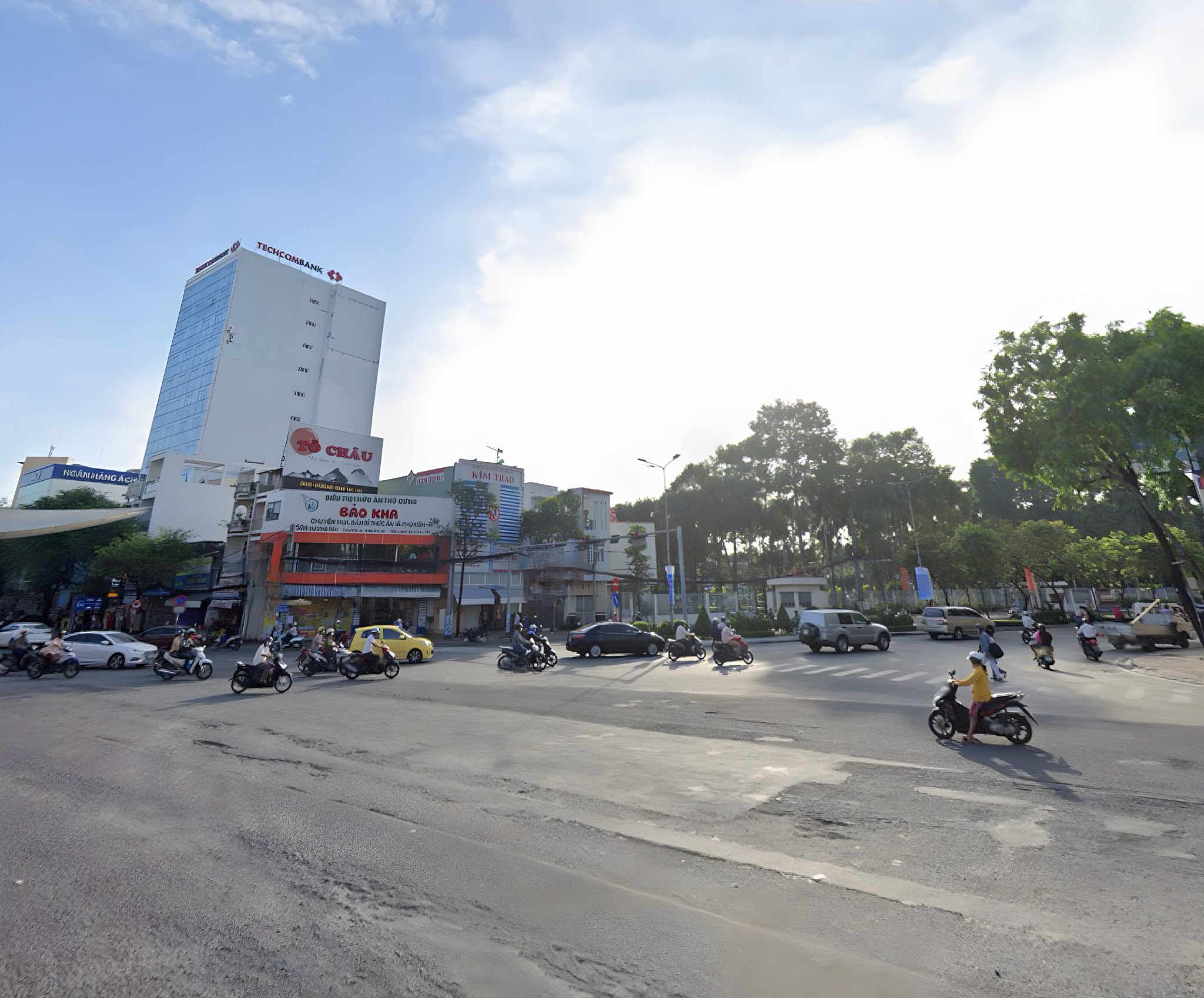 🔥18 tỷ - HIẾM! (Ngang 7,32m) MẶT TIỀN 30 THÁNG 4, Gần bệnh viện 121